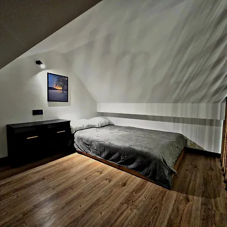 Nad Kamiennym Potokiem 1 *